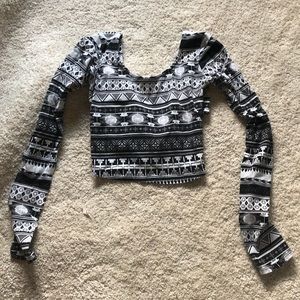 Cute and SEXY long sleeve crop top